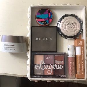 Makeup bundle